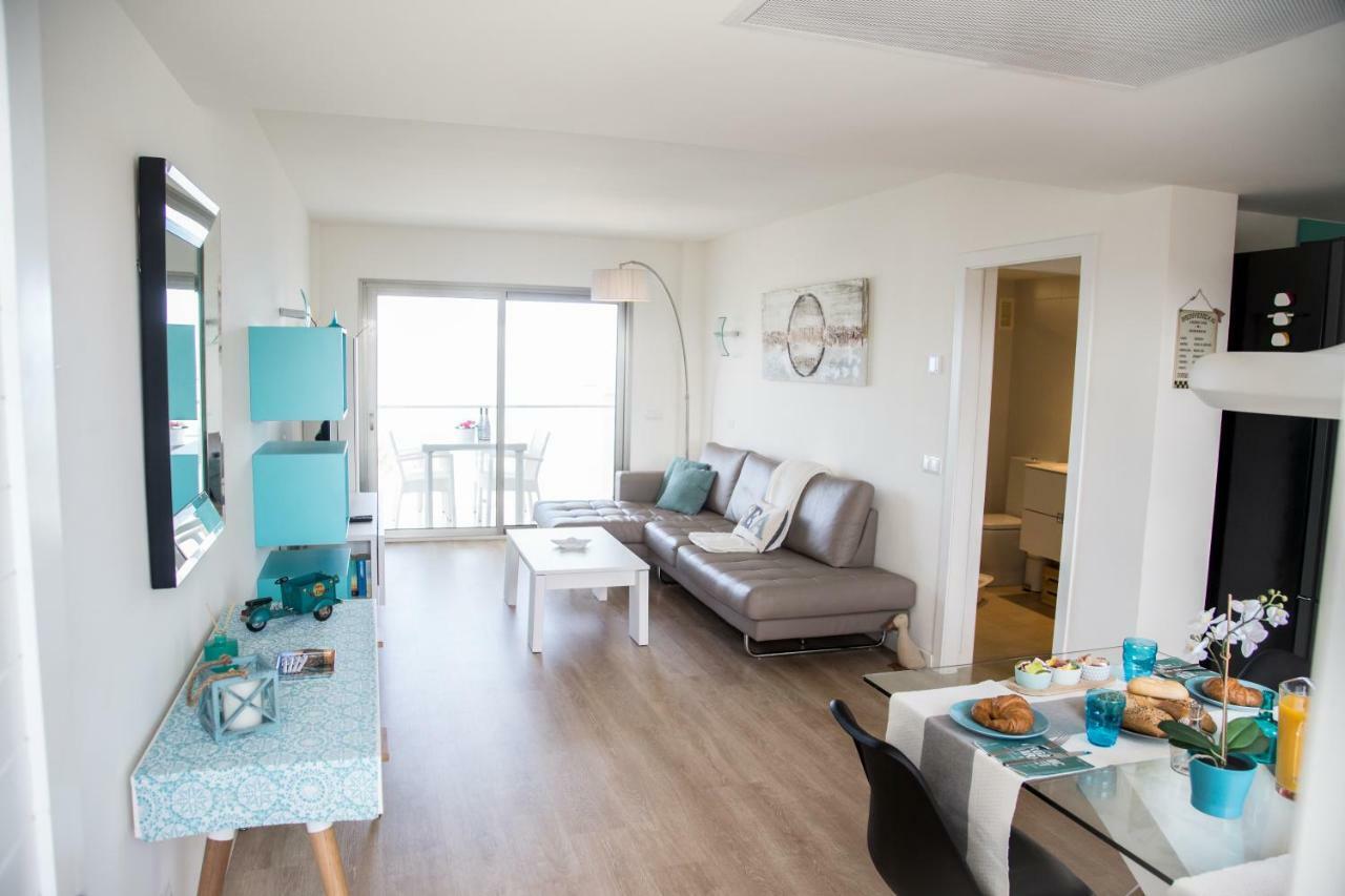 Sea Club Apartments 칼라 미요르 외부 사진