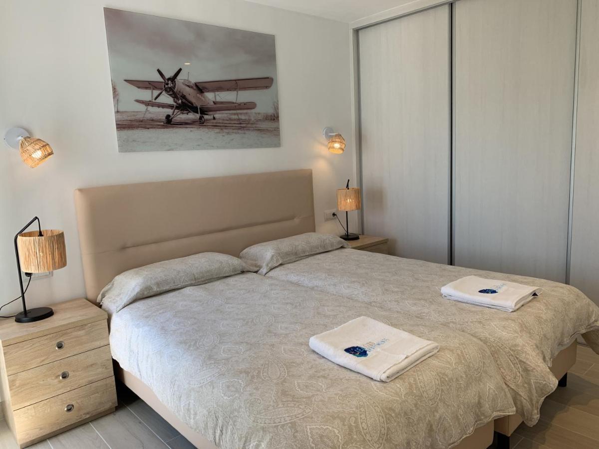 Sea Club Apartments 칼라 미요르 외부 사진
